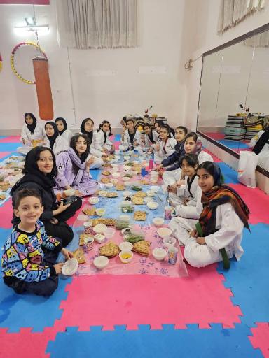 عکس باشگاه ورزشی بانوان نور گلبهار