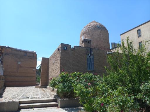 عکس آرامگاه اِستر و مُردخای‎