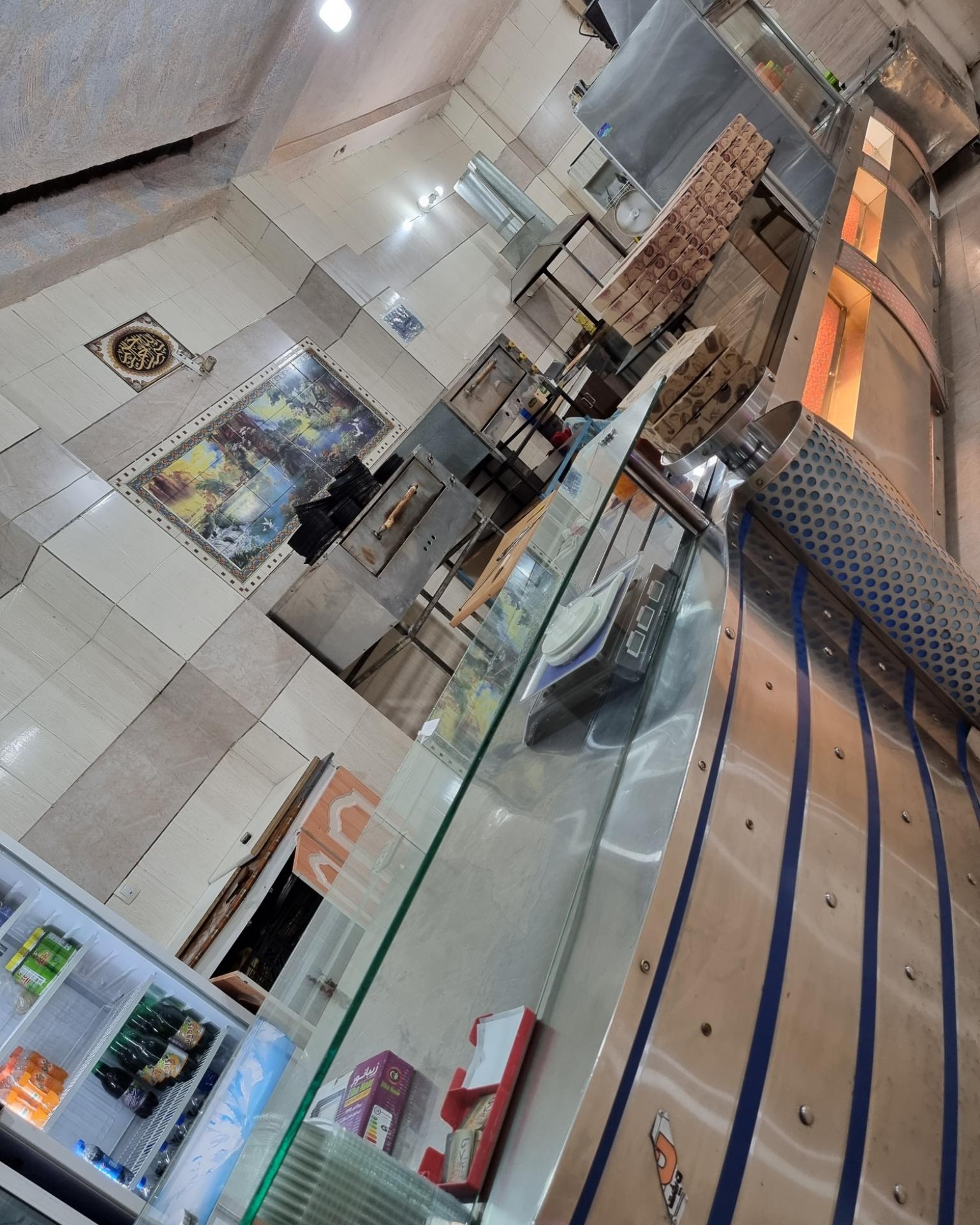 عکس پیتزا دنا