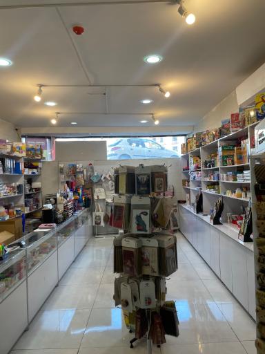 عکس نوشت افزار چیکو