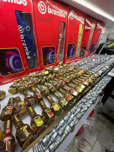 عکس فروشگاه رینگ و لاستیک زربوطه