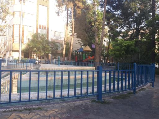 عکس میدان 18