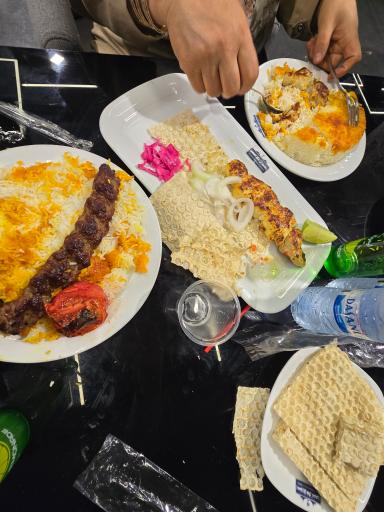 عکس رستوران حاج محسن