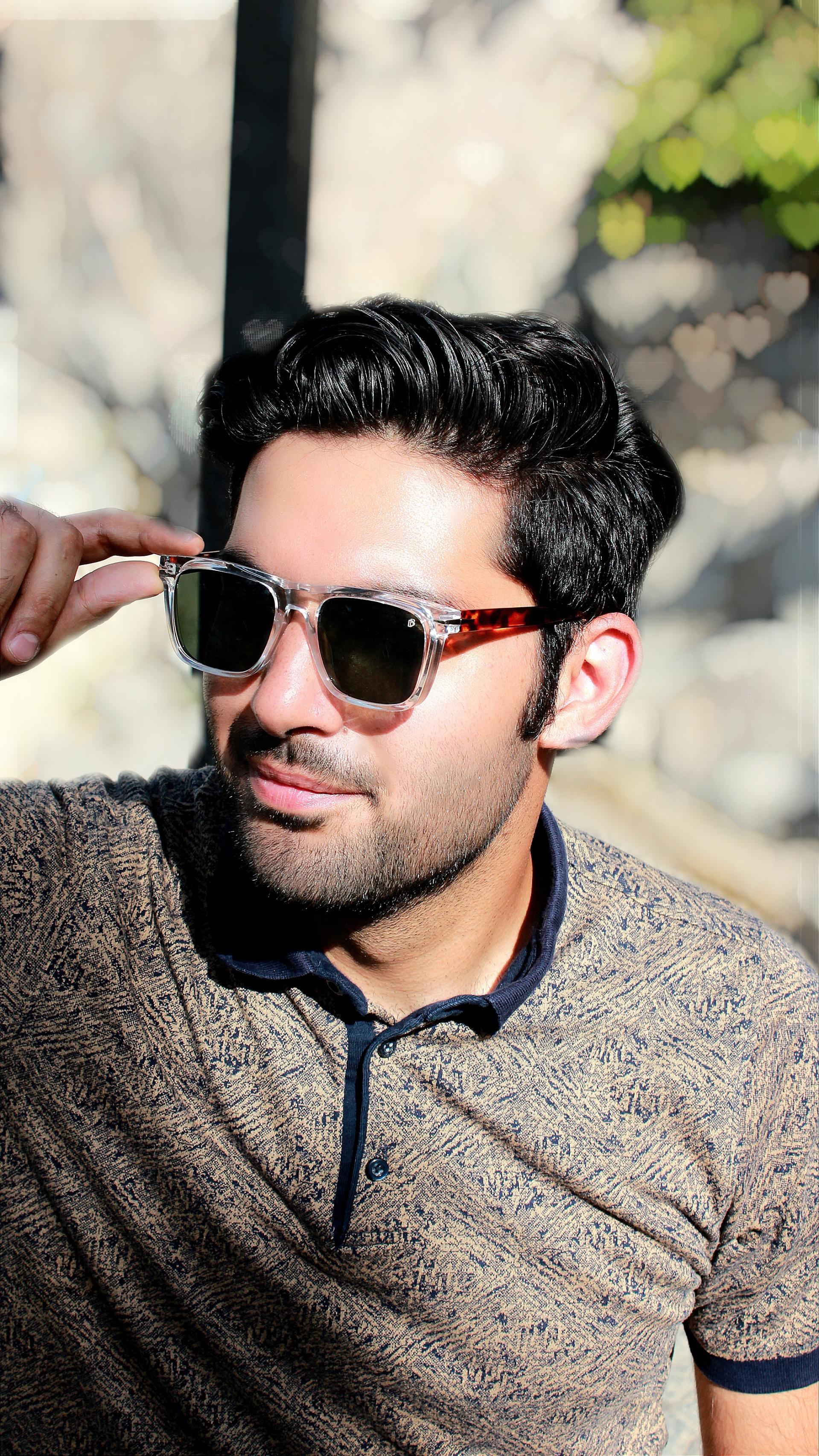 عکس عینک دیاکو