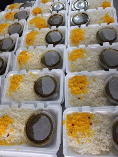 عکس تهیه غذا ایرانی