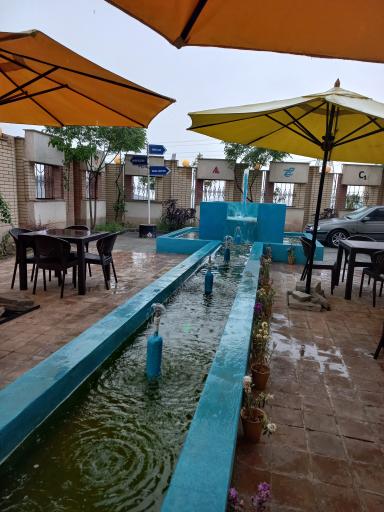 عکس رستوران عمو سیبیلو