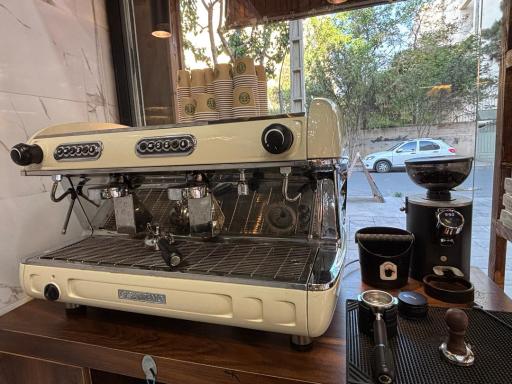 عکس کافه نان روستیک