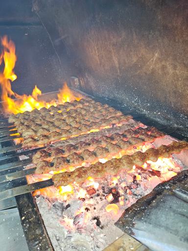 عکس کبابی صادقیان