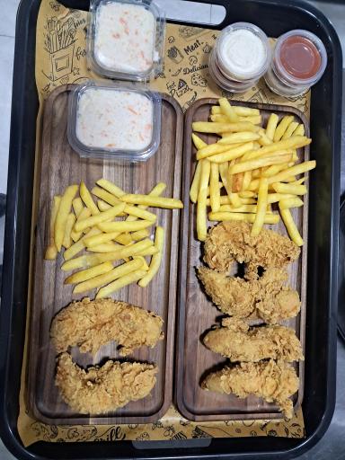 عکس پیتزا و کنتاکی تردک