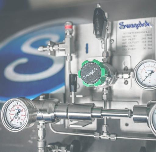 مرکز استیل 110