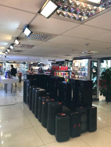 عکس دنیای موبایل پازل