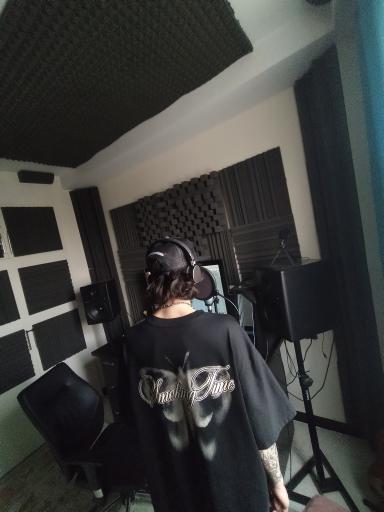 عکس استودیو IGBO