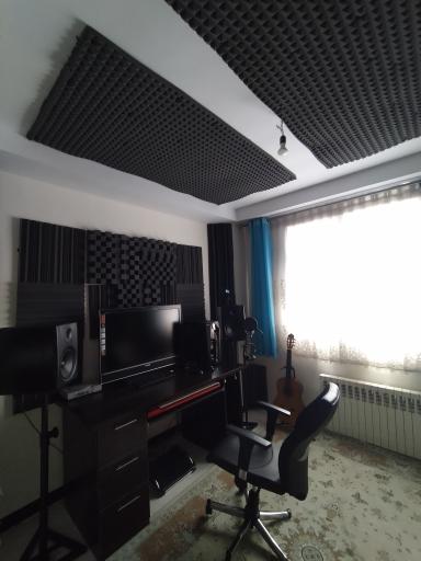 عکس استودیو IGBO