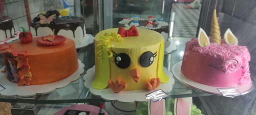 عکس شیرینی سرای پارمیس