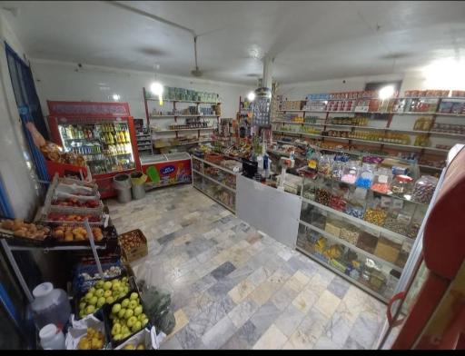 عکس سوپر مارکت اترک