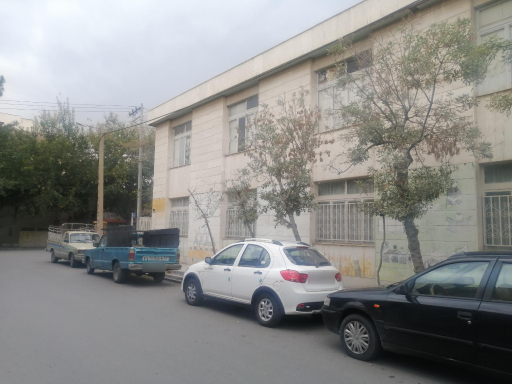 عکس سالن اجتماعات و کتابخانه زنده یاد صادقی