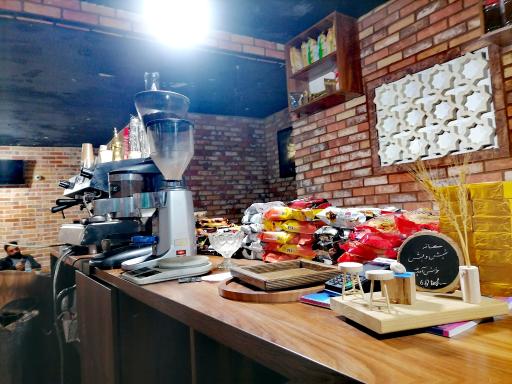 عکس کافه شیش و بش