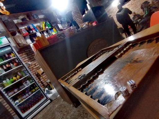 عکس کافه شیش و بش