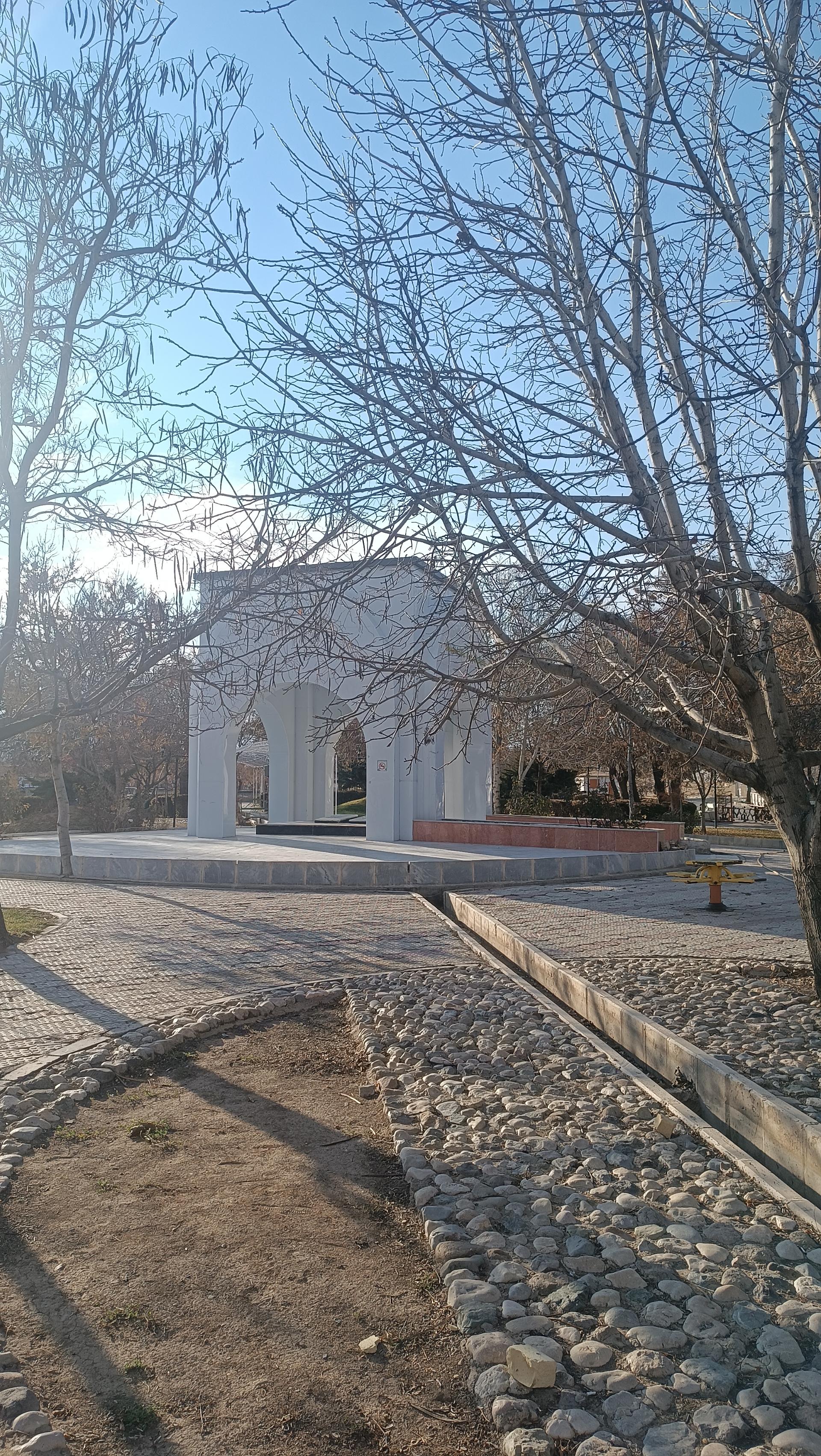 عکس یادمان شهدای گمنام ضیاء آباد