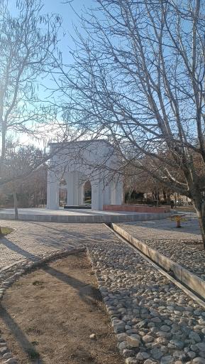 عکس یادمان شهدای گمنام ضیاء آباد