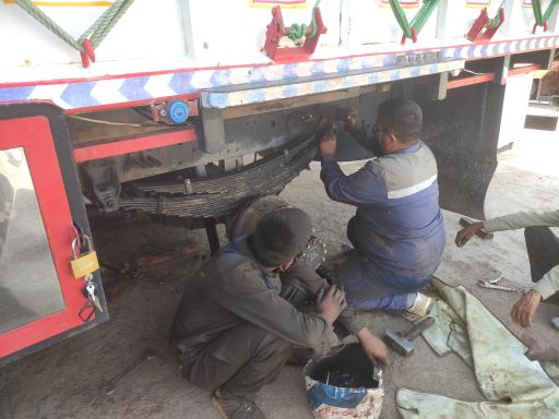 عکس آهنگری کامیون صالح شکوهی بیدختی 