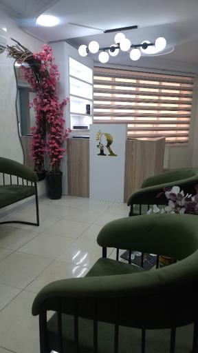 عکس زیبایی و لیزر رویسا