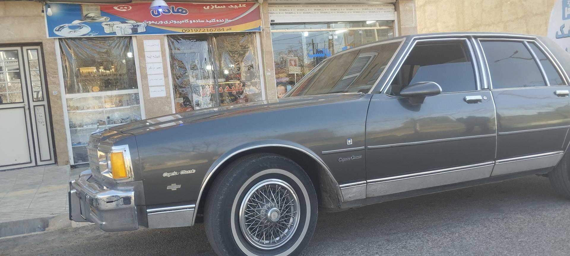 عکس کلید سازی و خدمات تعمیر قفل هادی