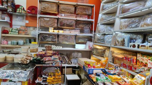 عکس عسل و لبنیاتی حیدرزاده