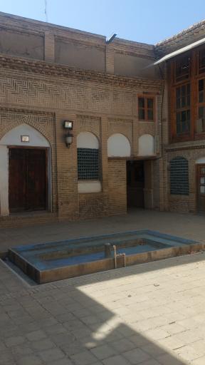 عکس موزه خانه افتخارالاسلام طباطبائی