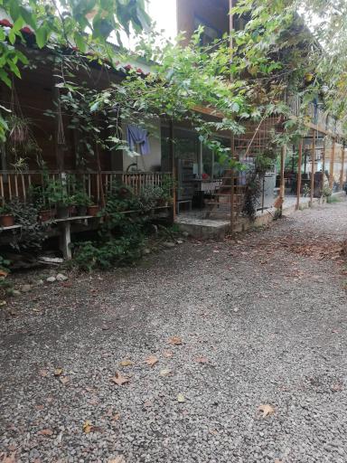 عکس اقامتگاه بومگردی تاپ جمشید