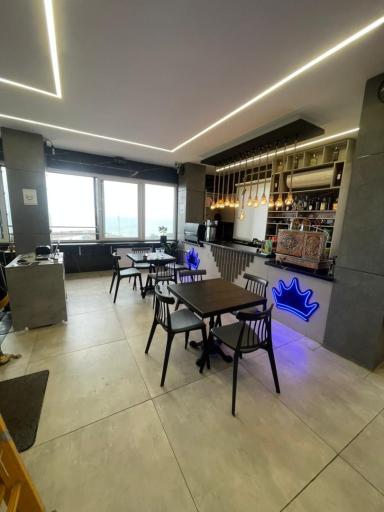 عکس هتل آپارتمان فرکانس 