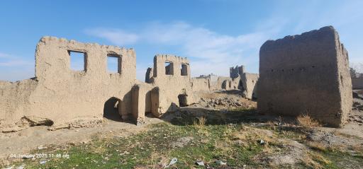 عکس قلعه تاریخی حسین آباد شاندیز