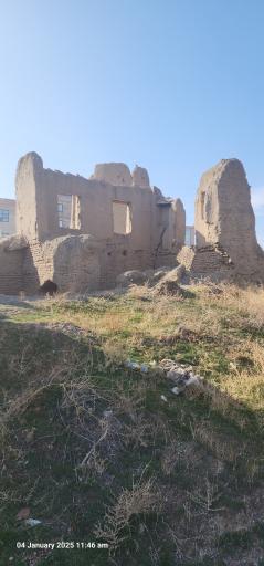 عکس قلعه تاریخی حسین آباد شاندیز