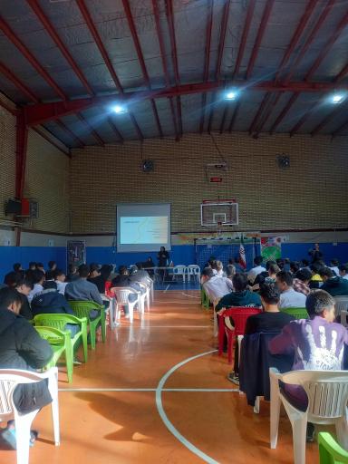 عکس دبیرستان تیزهوشان حاج حسین ترابی