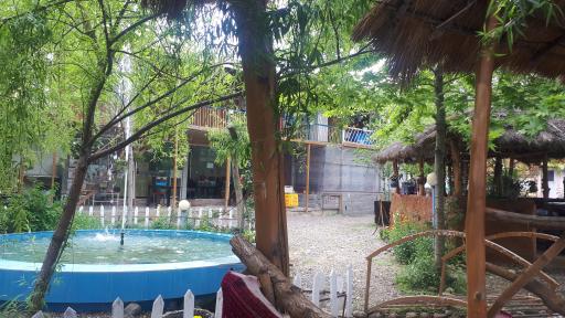 عکس اقامتگاه بومگردی تاپ جمشید