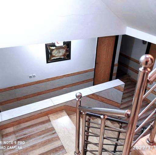 عکس مهمانپذیر و غذاخوری میدیا