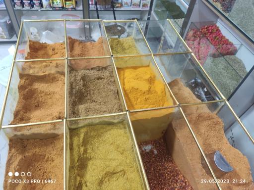 عکس عطاری و ادویه جات قاضی