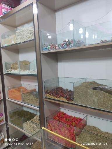 عکس عطاری و ادویه جات قاضی