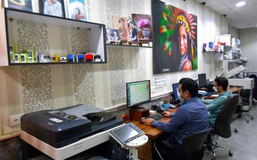 عکس چاپ و تبلیغات تام پرینت