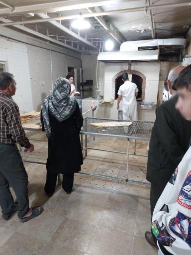 عکس نانوایی لواش و سنگک گلستان