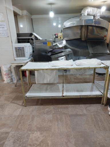 عکس نانوایی لواش و سنگک گلستان