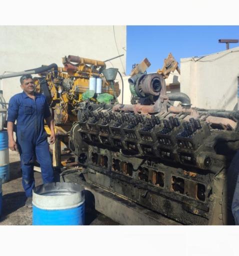 عکس تعمیرگاه ماشین آلات راهسازی ثنائی کرمان