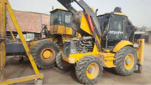 عکس تعمیرگاه ماشین آلات راهسازی ثنائی کرمان