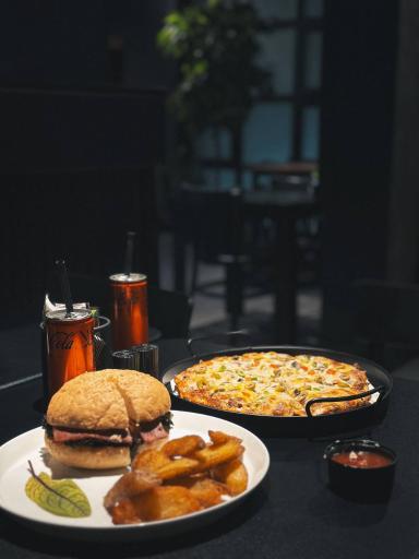 عکس کافه رستوران پیانو 