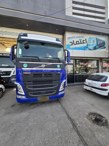 عکس نمایشگاه ماشین سنگین اعتماد