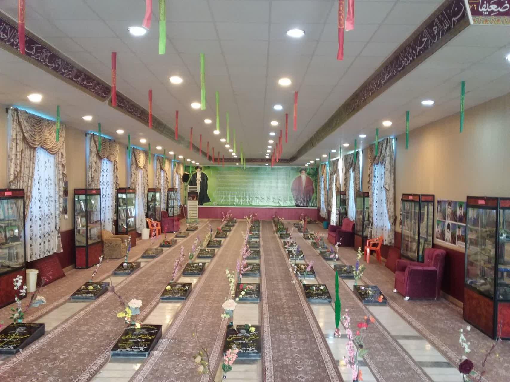 عکس آرامستان و گلزار شهدای دیلم