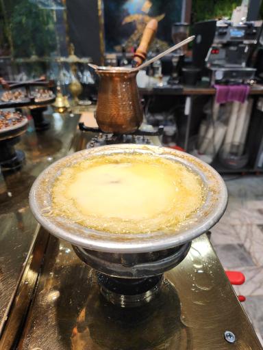 عکس مرکز تولید و فروش باقلوا استانبولی لذیذ