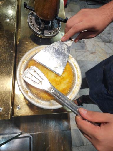 عکس مرکز تولید و فروش باقلوا استانبولی لذیذ