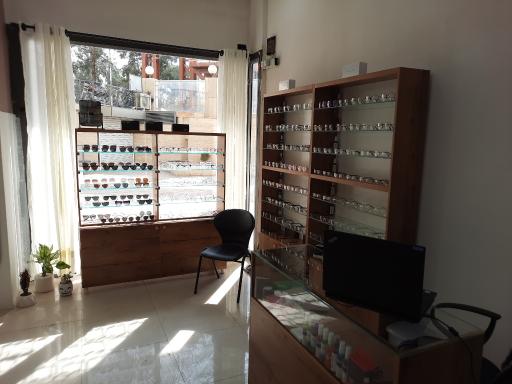 عینک چشمینو