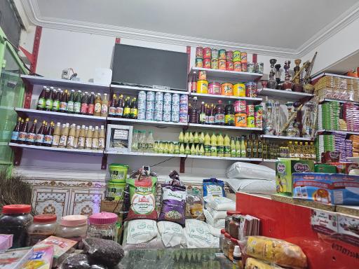 عکس چای و ادویه فروشی مکران